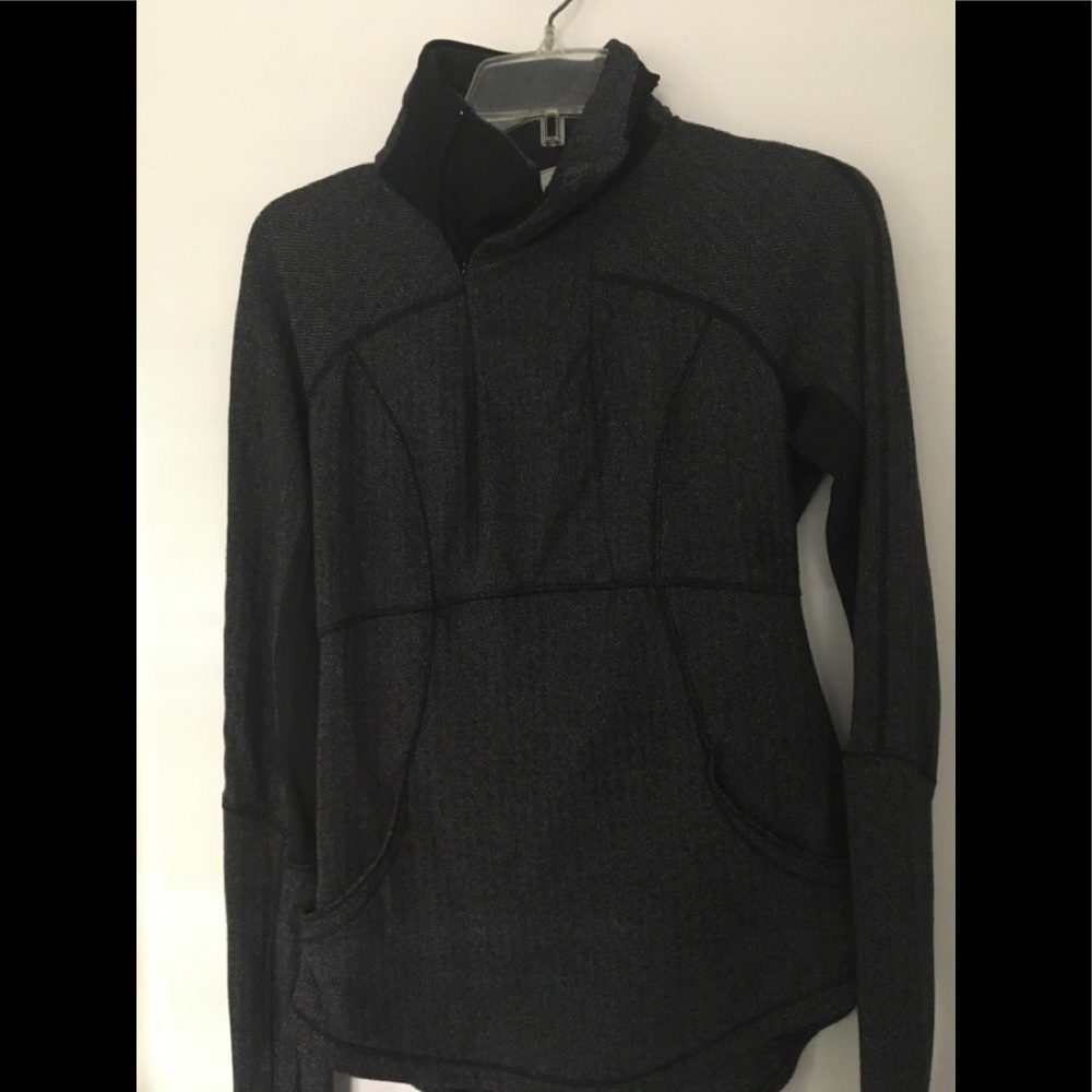 Lululemon 3/4 zip Pullover Ladies Size 6